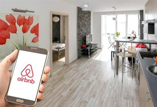 Airbnb: αλλαγές στη φορολογία για τους ιδιοκτήτες ακινήτων