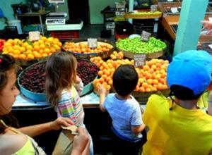 Τα παιδιά γυρίζουν στις αγορές της Θεσσαλονίκης