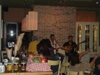 Zωντανή ελληνική μουσική στο Καφέ Ουζερί  21 Λαζαριστές 