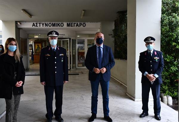 Χιλιάδες αντισηπτικά χεριών παραδόθηκαν στη Γενική  Αστυνομική Διεύθυνση Θεσσαλονίκης