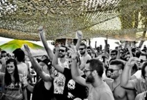 Opening party @ beach bar Εν Πλω