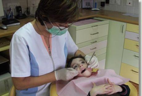Εγκαινιάστηκε το κοινωνικό οδοντιατρείο Θεσσαλονίκης