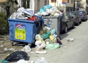 Έκκληση για τα σκουπίδια στην Θεσσαλονίκη