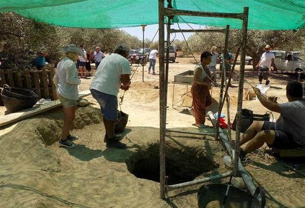 Ιεράπετρα: Ανακάλυψαν τυχαία Μινωικό τάφο (Εικόνες)