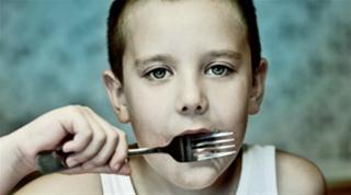 Πώς θα διαχειριστείτε τις ιδιοτροπίες των παιδιών στο φαγητό;