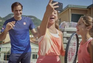 Viral: Ο Φέντερερ έκανε έκπληξη στις 13χρονες που έπαιζαν τένις από τις ταράτσες τους την περίοδο της καραντίνας
