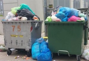 Δ. Νεάπολης-Συκεών: Κρατήστε τα απορρίμματα στα μπαλκόνια…