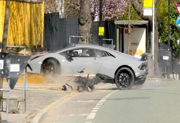Έχασε τον έλεγχο μιας Lamborghini Huracan Performante και προσέκρουσε σε τοίχο...viral