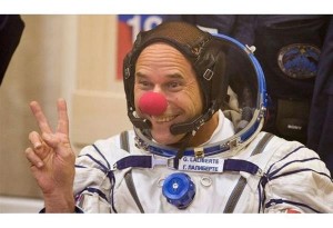 NASA: Αναζητά αστροναύτες-κλόουν για να διασκεδάζει τους υπόλοιπους, ώστε να αντέξουν τη μοναξιά της αποστολής τους