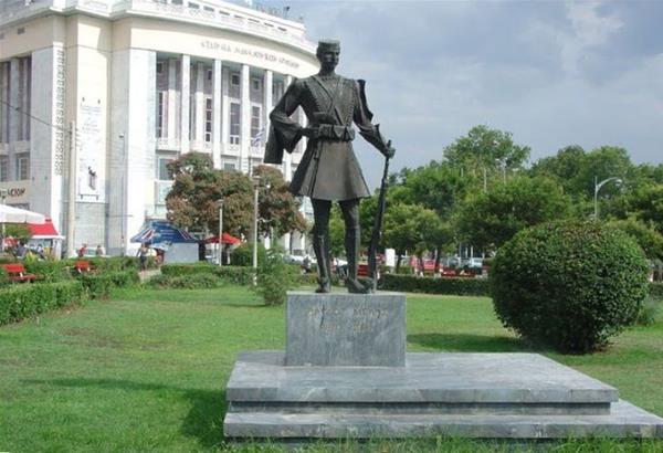 Ιστορικά αγάλματα της Θεσσαλονίκης- Άγαλμα Παύλου Μελά