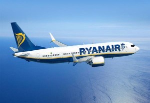 Ryanair: Προσφορά - έκπτωση έως 30 ευρώ στις πτήσεις μετ' επιστροφής στην Ευρώπη