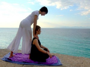 Βιωματική παρουσίαση βιβλίου: Thai Massage Εύχρηστες Τεχνικές: Ροή για Αυχένα-Ώμους-Πλάτη σε Θέση Καθιστή