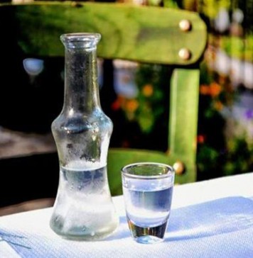 SunOuzo: Στην ελληνική αγορά ένα καινοτόμο ποτό σαν… ούζο