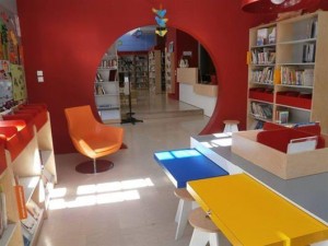 Δημιουργικός Φεβρουάριος στην περιφερειακή Βιβλιοθήκη Χαριλάου για παιδιά και ενήλικες