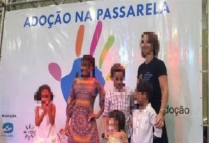 Βραζιλία: Kύμα αντιδράσεων έχει ξεσηκώσει η «πασαρέλα» με ορφανά παιδιά που περιμένουν να υιοθετηθούν