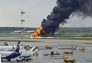 Update: Μόσχα. 13 οι νεκροί από την πυρκαγιά σε αεροσκάφος της Aeroflot