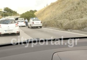 Καραμπόλα 3 οχημάτων και μποτιλιάρισμα στον Περιφερειακό Θεσσαλονίκης