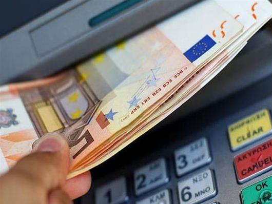 Αυξάνεται στις 5.000 ευρώ το ποσό ανάληψης μετρητών μηνιαίως