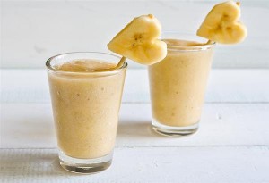 Το καλοκαίρι έφτασε- Έξι ιδέες για γρήγορα, δροσιστικά και υγιεινά smoothies με μπανάνες 