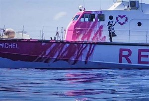 Ο Banksy χρηματοδότησε πλοίο για τη διάσωση προσφύγων στη Μεσόγειο