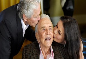 Εφυγε από τη ζωή ο Κερκ Ντάγκλας σε ηλικία 103 ετών