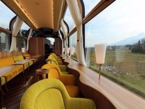 Το διαφανές τρένο της Ιαπωνίας με τη μοναδική θέα
