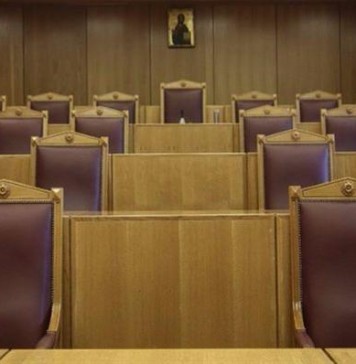 Άγριο ξύλο στο δικαστήριο μεταξύ συγγενών για υπόθεση βιασμού