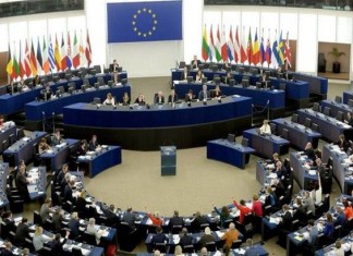 ΕΕ: 38 ευρωβουλευτές ζητούν τα εμβόλια να εξασφαλιστούν ως δημόσια αγαθά