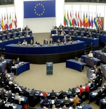 ΕΕ: 38 ευρωβουλευτές ζητούν τα εμβόλια να εξασφαλιστούν ως δημόσια αγαθά