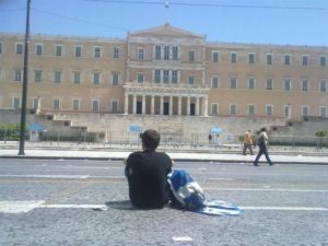 Είμαι 32 ετών. Να γιατί μου αρέσει να ζω στην Ελλάδα της κρίσης