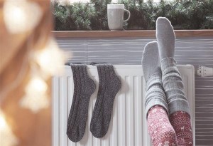 Γιατί έχετε συνέχεια κρύα πόδια – Τι μπορεί να σημαίνει αυτό για την υγεία σας