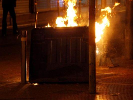  Φωτιά σε κάδους απορριμμάτων σε περιοχές του κέντρου της Θεσσαλονίκης
