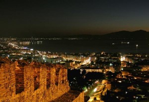 23χρονη έπεσε το βράδυ από τα ανατολικά τείχη της Θεσσαλονίκης