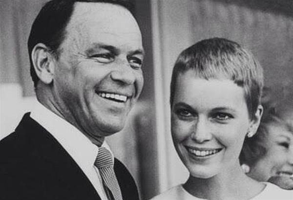 Ο Frank Sinatra όταν έμαθε πως τον απατά η γυναίκα του, η Mia Farrow