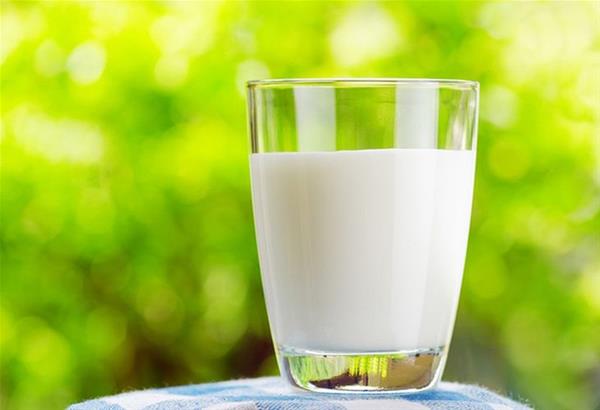 Γάλα στη μισή τιμή αύριο από το ΘΕΣγάλα