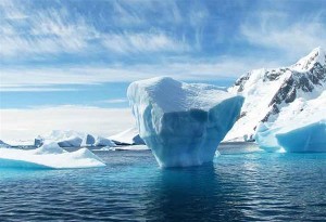 Ρεκόρ τήξης πάγων στη Γροιλανδία