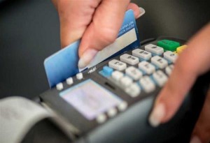 Έρχεται πλαφόν στο ύψος των  e-δαπανών και τις συναλλαγές με κάρτες. Ποιοι εξαιρούνται