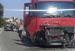 Καβάλα: Ένας νεκρός μετά από μετωπική σύγκρουση ΙΧ με φορτηγό 