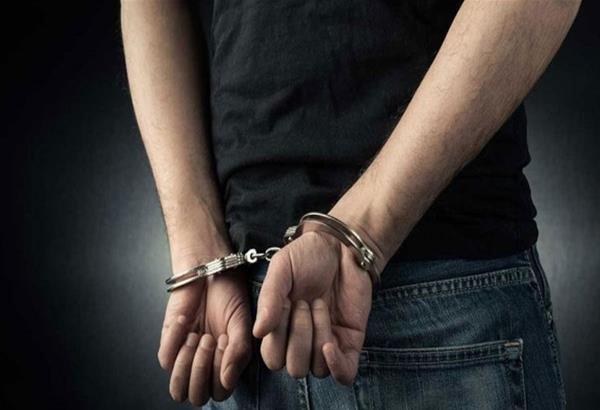 Συνελήφθησαν μέλη εγκληματικής ομάδας που κρατούσαν παράνομα επτά αλλοδαπούς