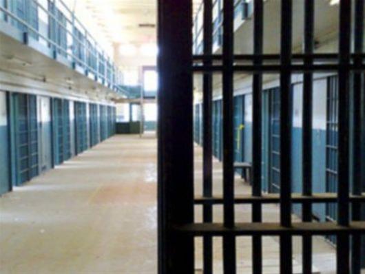 κελιά στις ελληνικές φυλακές!