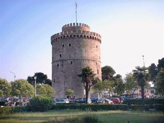 Θεσσαλονίκη - Ο χορευτής του Λευκού Πύργου (video)