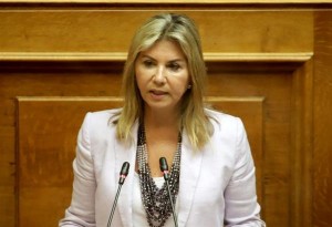 Ζέτα Μακρή: Ανασκεύασε τις δηλώσεις της η Υφυπουργός μετά τον σάλο που προκλήθηκε