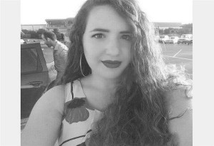 Θρήνος για την 19χρονη που βρέθηκε νεκρή στην Κρήτη: Πέθανε στον ύπνο της