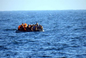 Σάμος: Ένα παιδί νεκρό και έξι αγνοούμενοι σε ναυάγιο σκάφους με μετανάστες