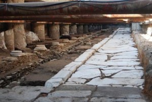 Αδύνατη η παραμονή των αρχαίων στη Βενιζέλου