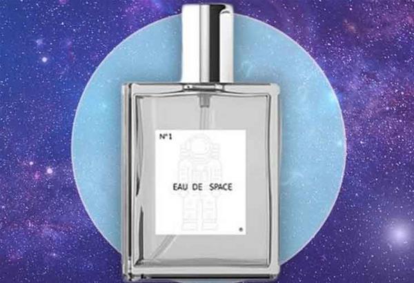 Eau de Space: H NASA έκλεισε τη μυρωδιά του διαστήματος σε ένα μπουκάλι