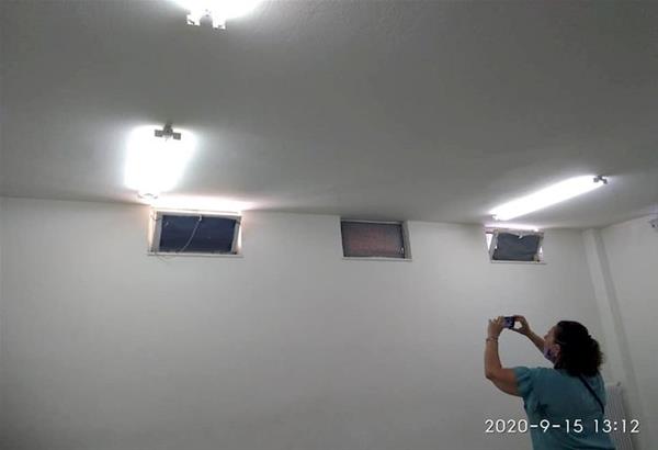 Εικόνες ντροπής στο 25ο Νηπιαγωγείο Θεσσαλονίκης - Υπόγεια αίθουσα χωρίς αερισμό και φυσικό φως. Φωτό