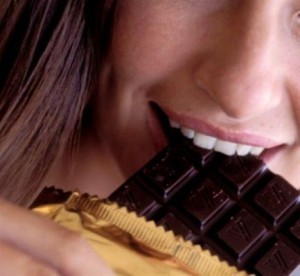 Το Ναι στην μαύρη σοκολάτα λέει Όχι σε καρδιακά και εγκεφαλικό