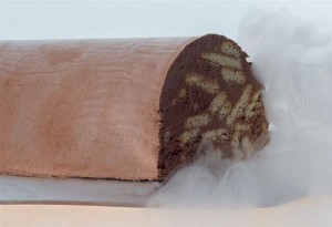 Παγωμένος κορμός σοκολάτας από τον Στέλιο Παρλιάρο