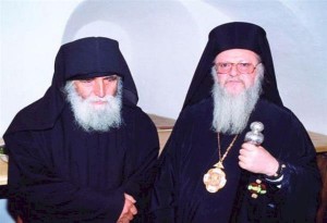 Σπάνιο βίντεο: Όταν ο Οικουμενικός Πατριάρχης συνάντησε τον Γέροντα Παϊσιο